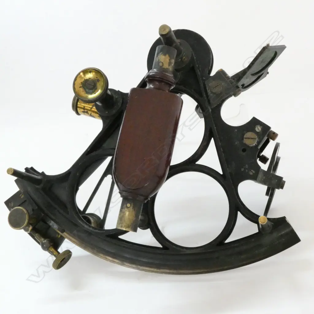 SEXTANT IN MAHOGANY CASE, MARKED ON THE ARC 'J. PARKES & SONS, LIVERPOOL' ... Image 1++